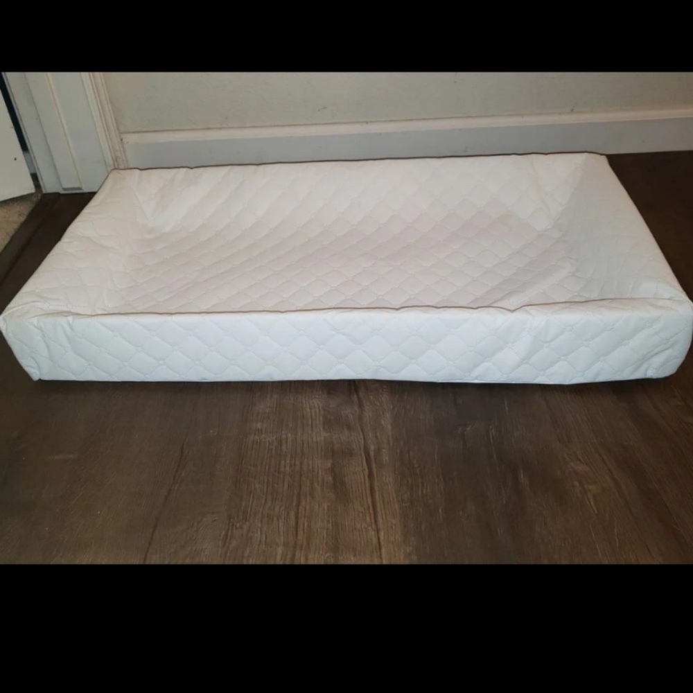 4 sided baby changing pad